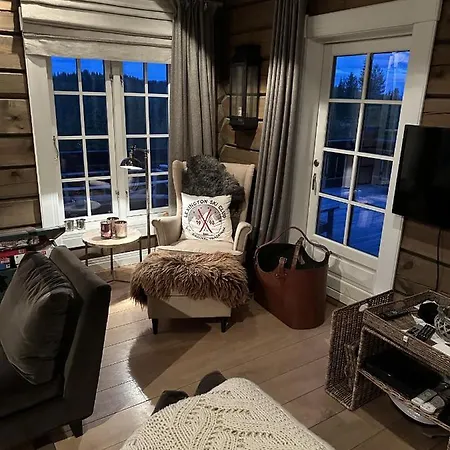 Dom wakacyjny Charming Log Cabin With 3 Bedrooms On Golsfjellet *
