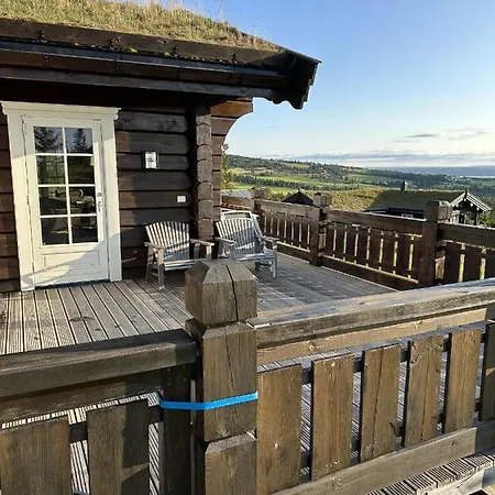Dom wakacyjny Charming Log Cabin With 3 Bedrooms On Golsfjellet Gol
