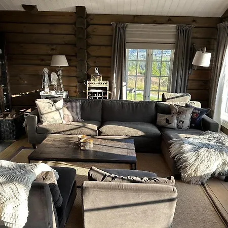 Charming Log Cabin With 3 Bedrooms On Golsfjellet